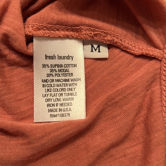 Fresh Laundry Rose Colored Sleeveless T-shirt With Plunging Front Size M - Picture 8 of 8